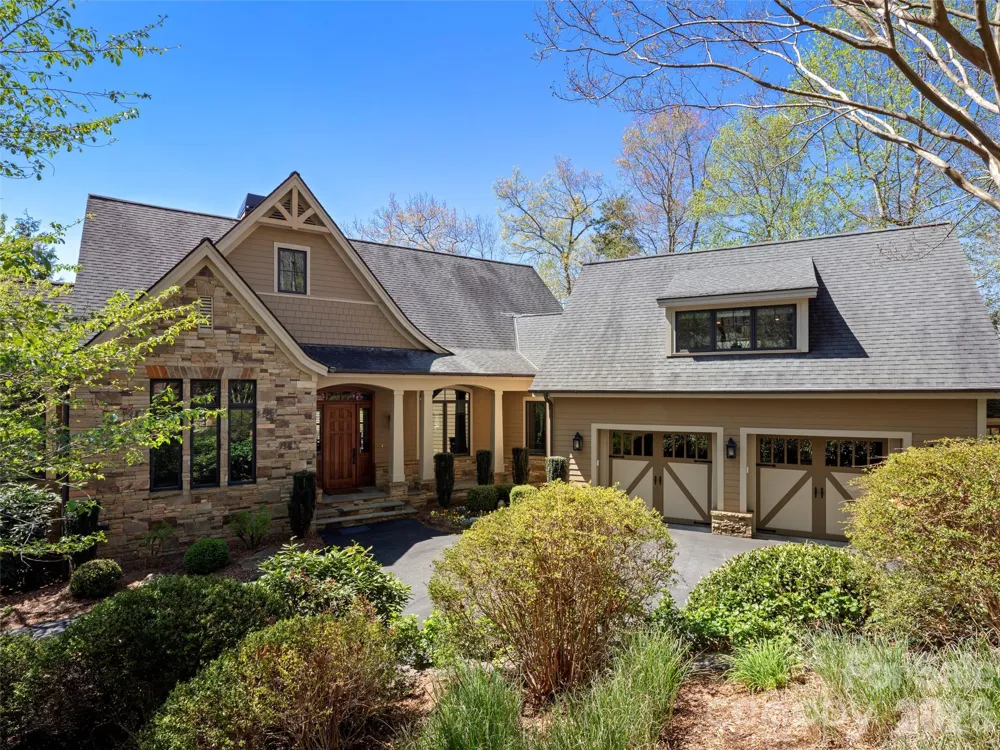 171 Walnut Valley Parkway Arden, NC 28704