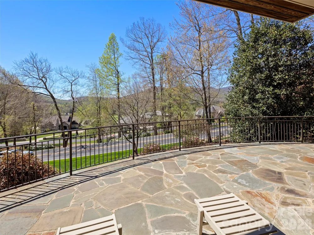 171 Walnut Valley Parkway Arden, NC 28704
