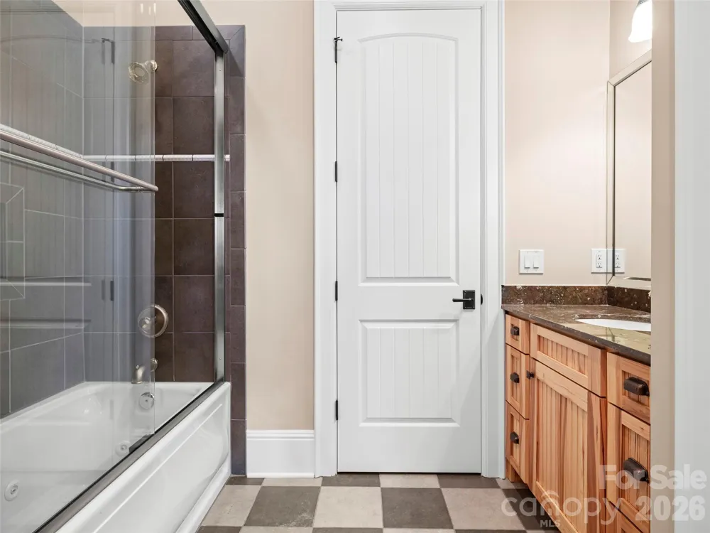 171 Walnut Valley Parkway Arden, NC 28704