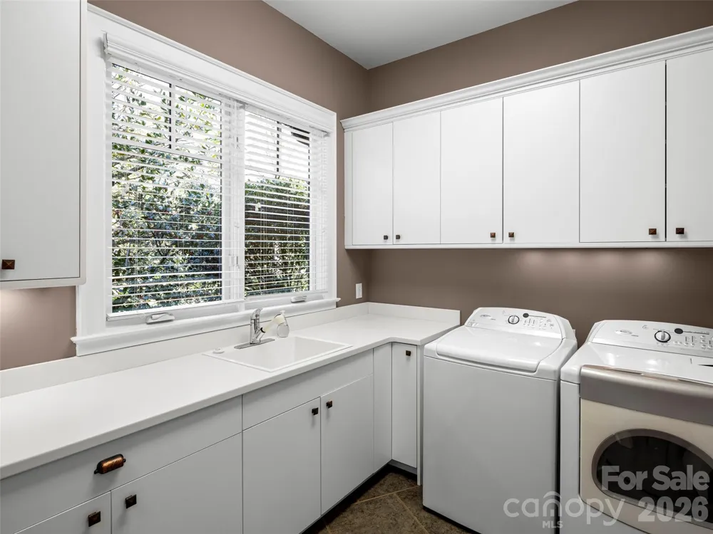 171 Walnut Valley Parkway Arden, NC 28704