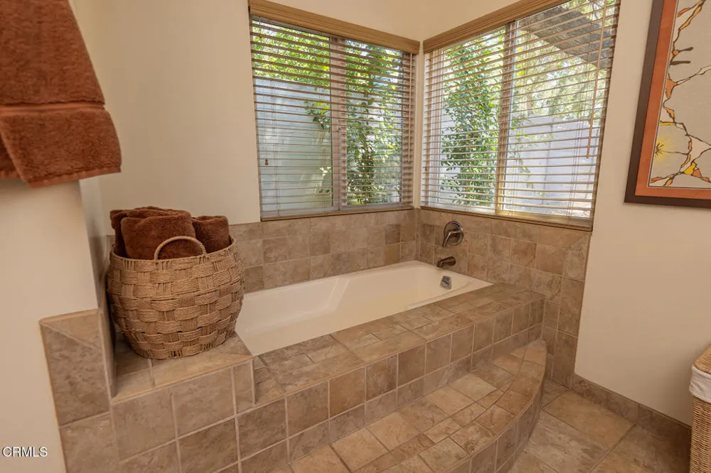 1284 Ferrara Drive Ojai, CA 93023