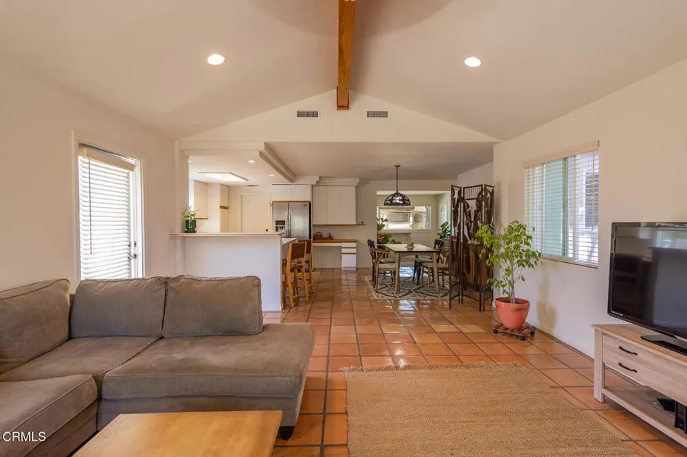 1284 Ferrara Drive Ojai, CA 93023