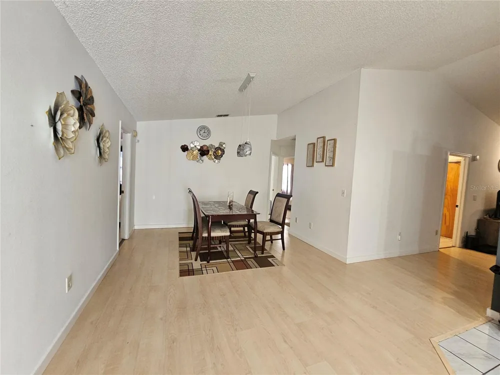 1885 FEATHER TREE CIRCLE Clearwater, FL 33765