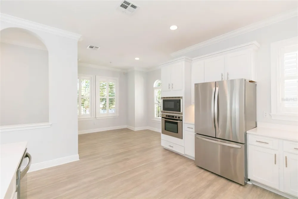 114 E DAVIS BOULEVARD #13 Tampa, FL 33606