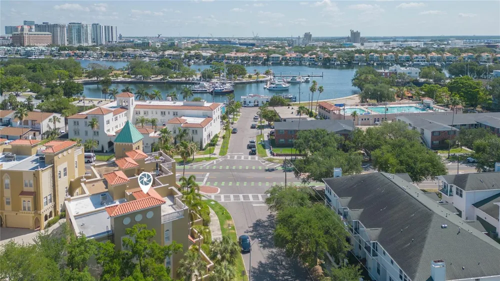114 E DAVIS BOULEVARD #13 Tampa, FL 33606