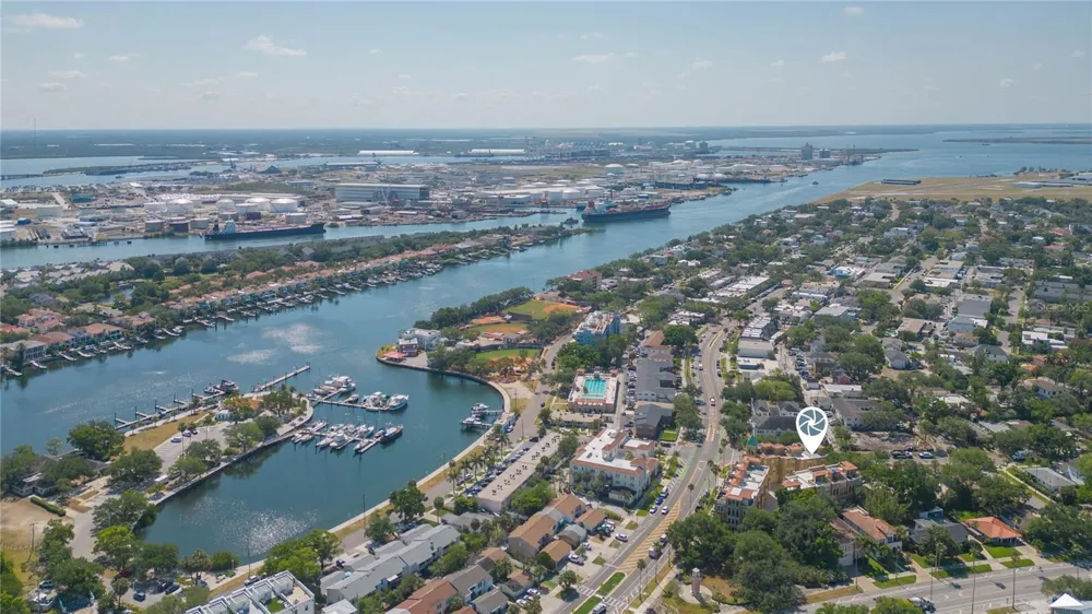 114 E DAVIS BOULEVARD #13 Tampa, FL 33606