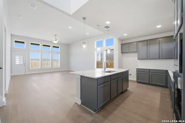 212 Ednie Ln Mico, TX 78056