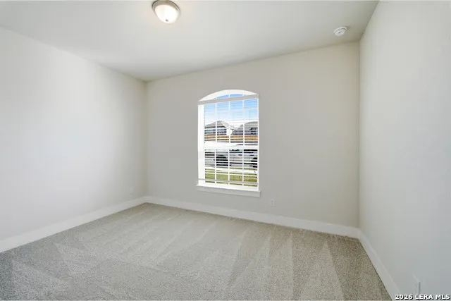 212 Ednie Ln Mico, TX 78056
