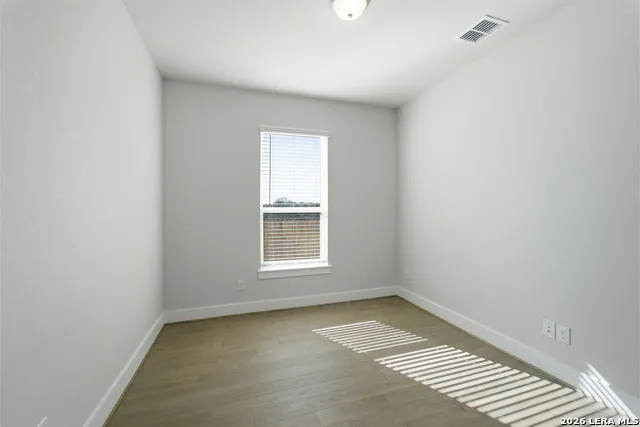 212 Ednie Ln Mico, TX 78056