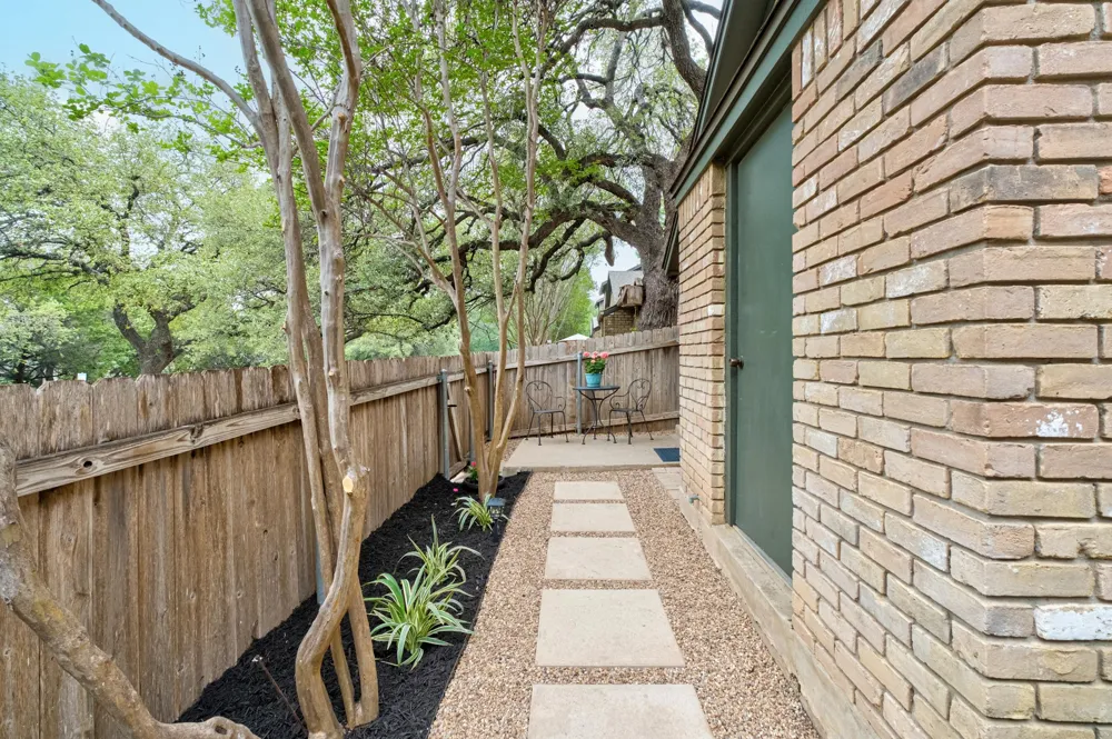 1015 E Yager Lane #187 Austin, TX 78753