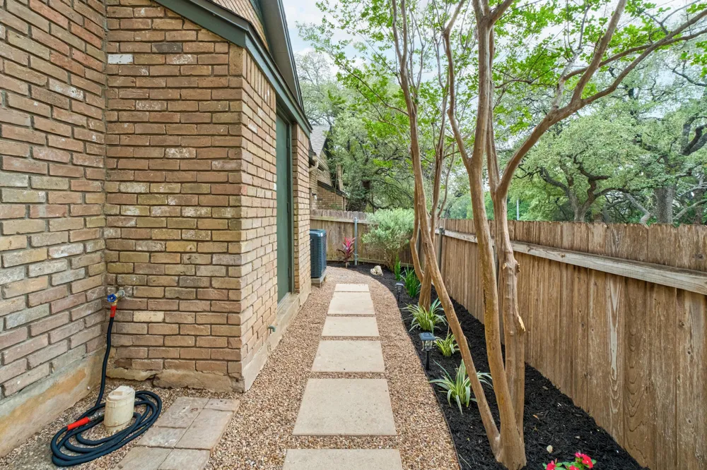 1015 E Yager Lane #187 Austin, TX 78753