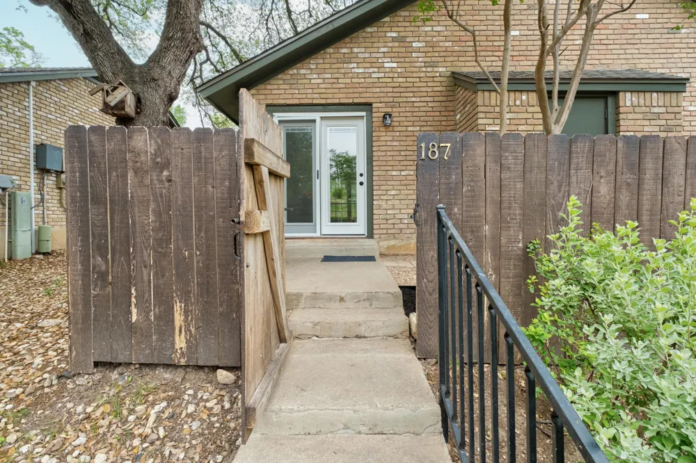 1015 E Yager Lane #187 Austin, TX 78753