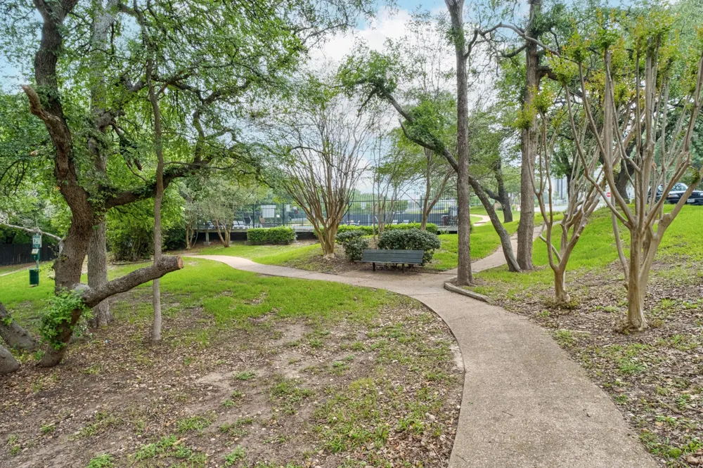 1015 E Yager Lane #187 Austin, TX 78753
