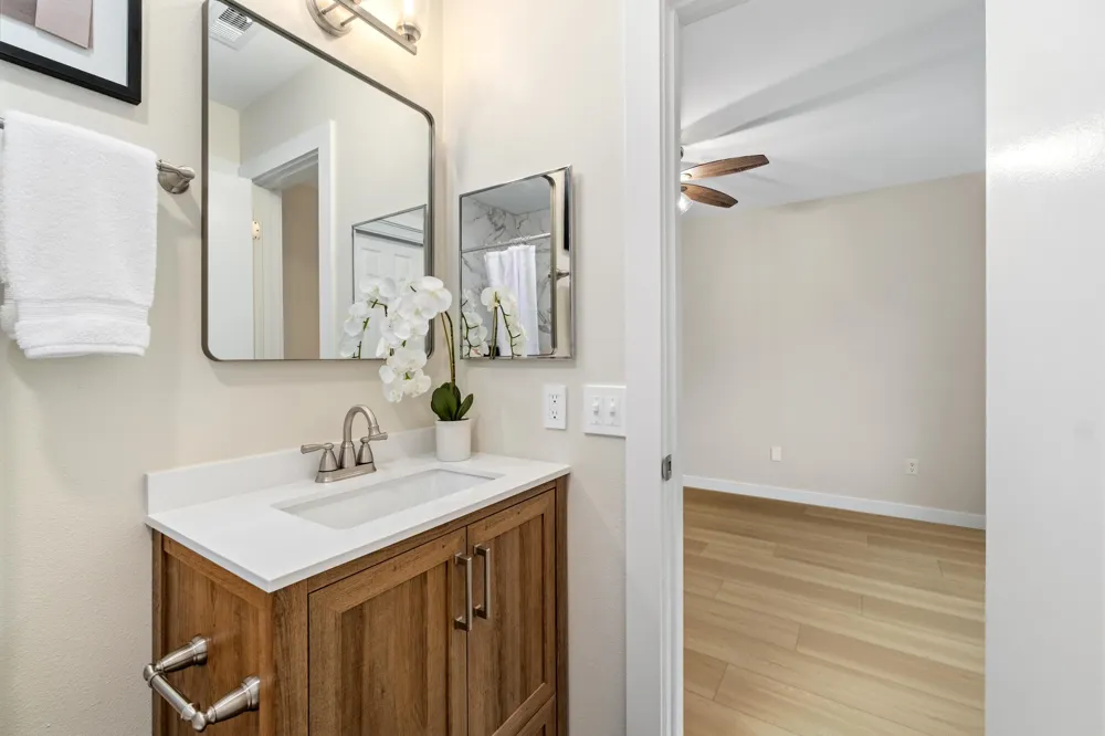 1015 E Yager Lane #187 Austin, TX 78753