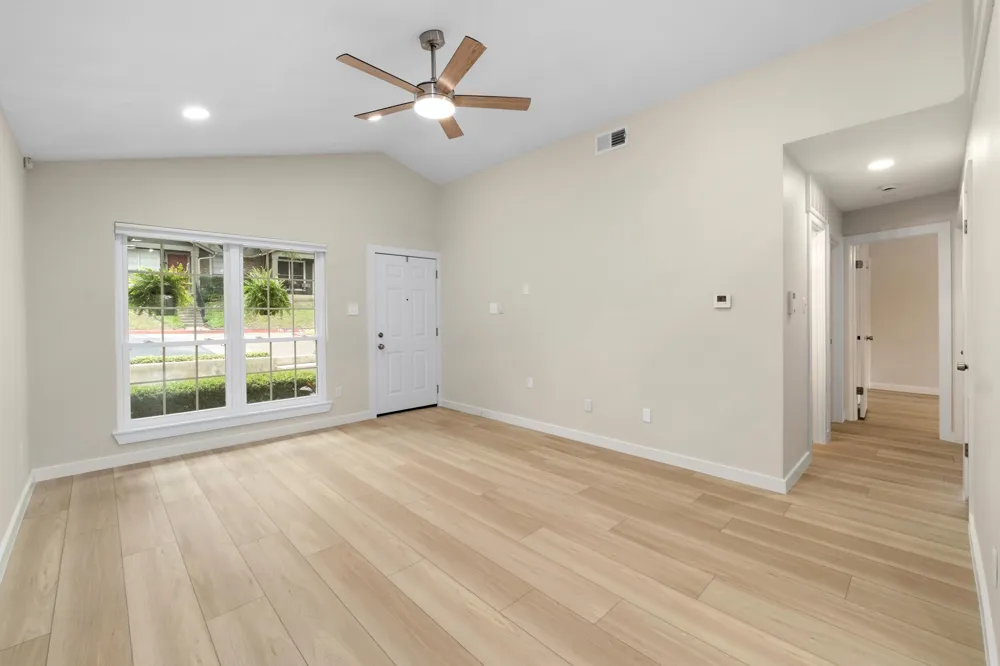 1015 E Yager Lane #187 Austin, TX 78753