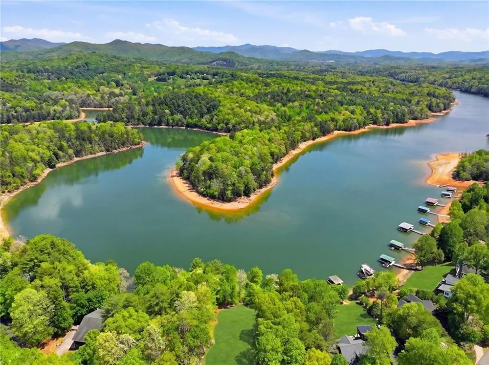 11 Falcon Drive Blairsville, GA 30512