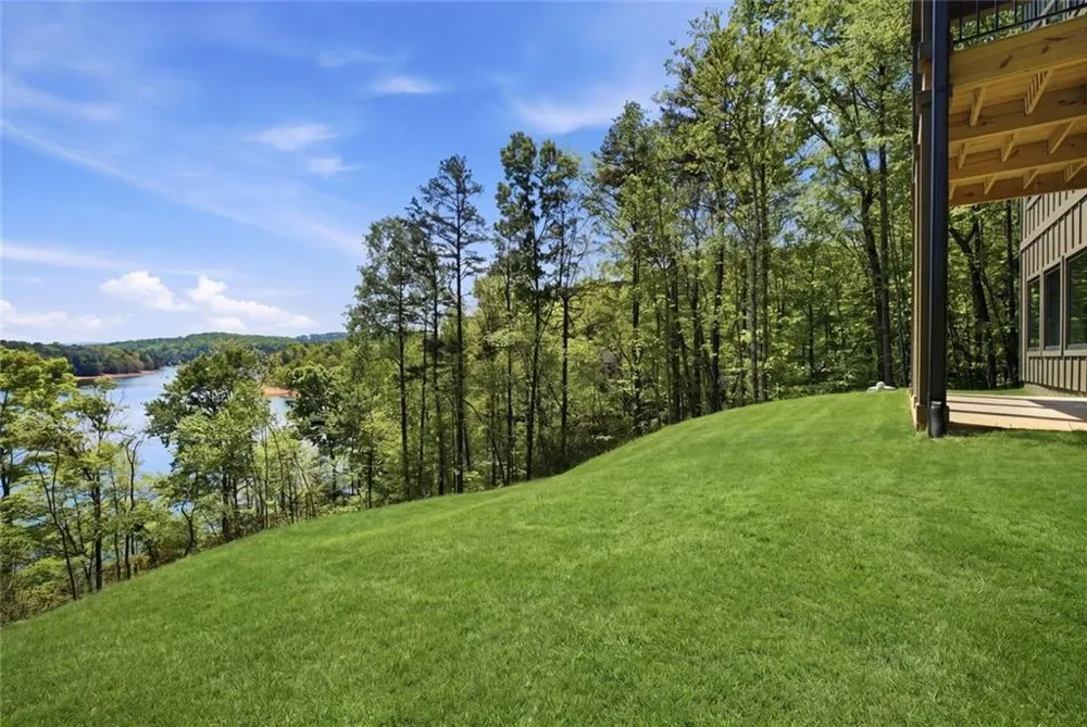 11 Falcon Drive Blairsville, GA 30512
