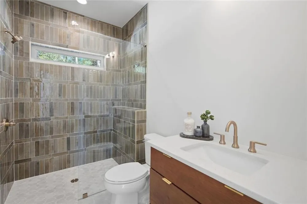 11 Falcon Drive Blairsville, GA 30512