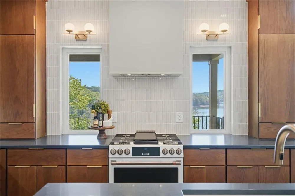 11 Falcon Drive Blairsville, GA 30512