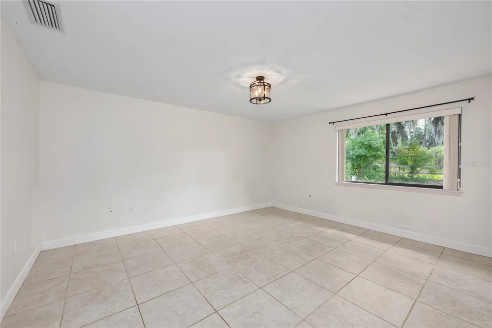 109 WATERWOOD DRIVE Yalaha, FL 34797