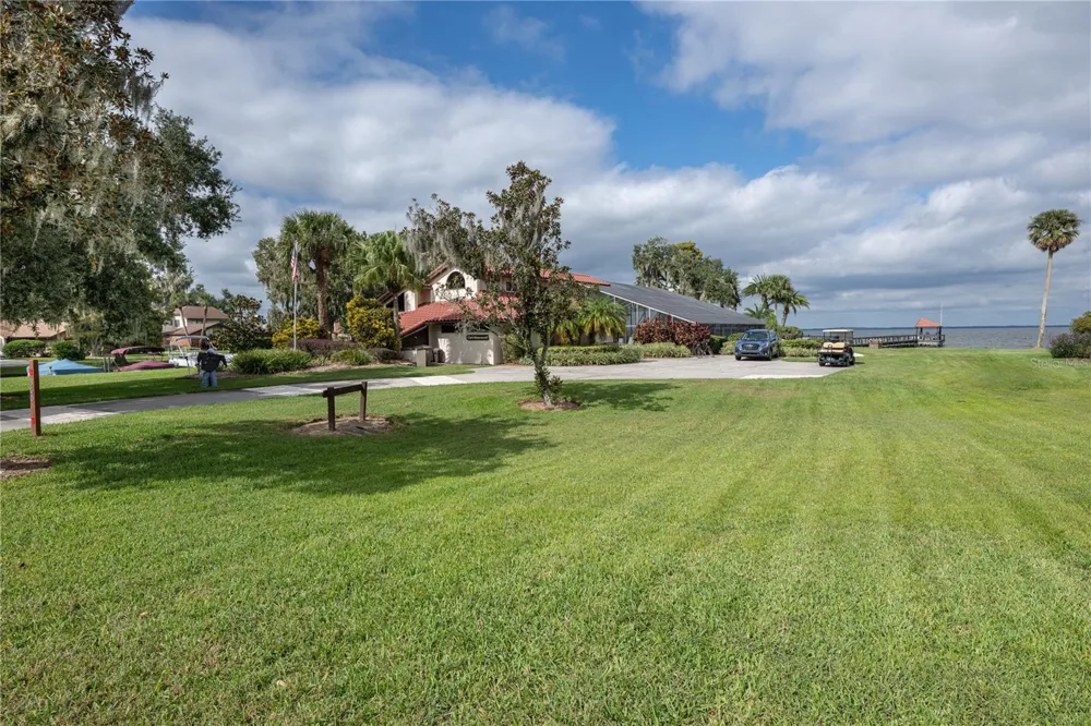 109 WATERWOOD DRIVE Yalaha, FL 34797