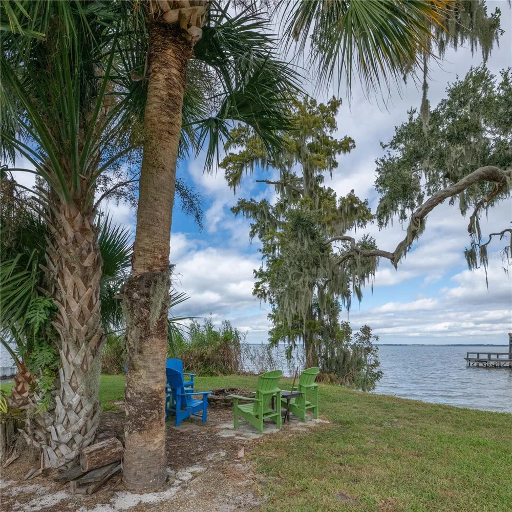 109 WATERWOOD DRIVE Yalaha, FL 34797