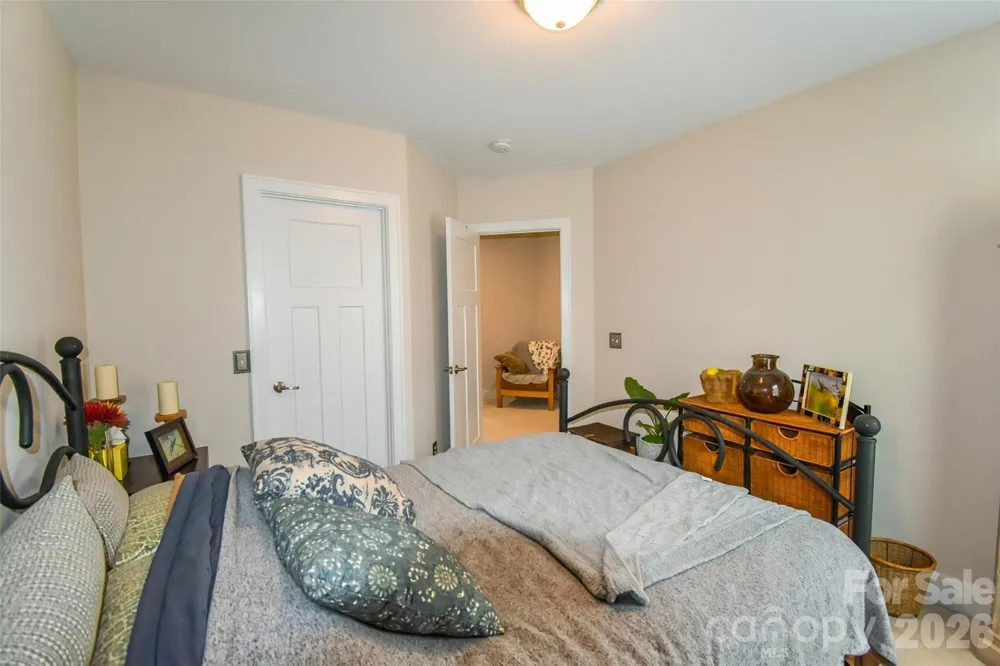 123 White Oak Road Extension Arden, NC 28704