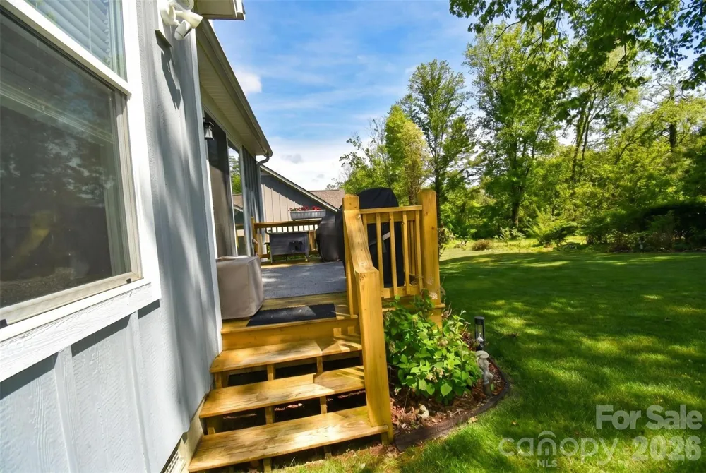 123 White Oak Road Extension Arden, NC 28704