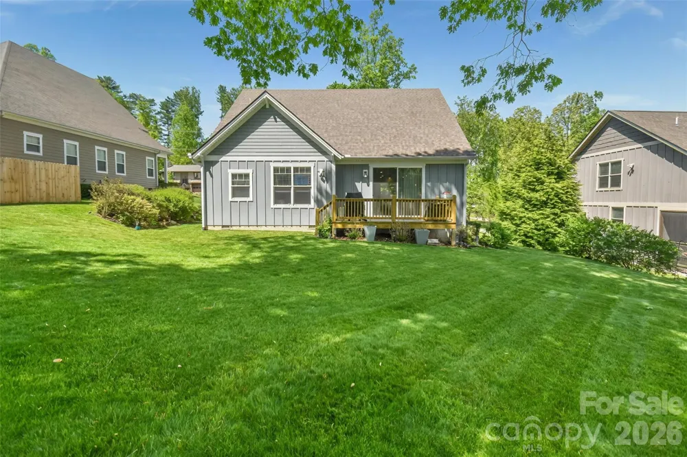 123 White Oak Road Extension Arden, NC 28704