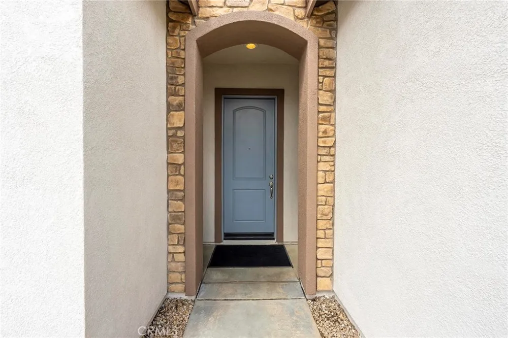 467 Madera Creek Beaumont, CA 92223