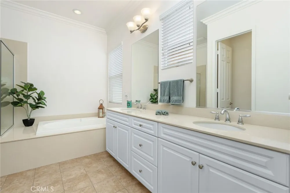 467 Madera Creek Beaumont, CA 92223