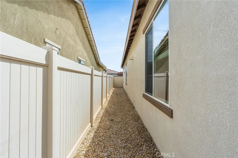467 Madera Creek Beaumont, CA 92223
