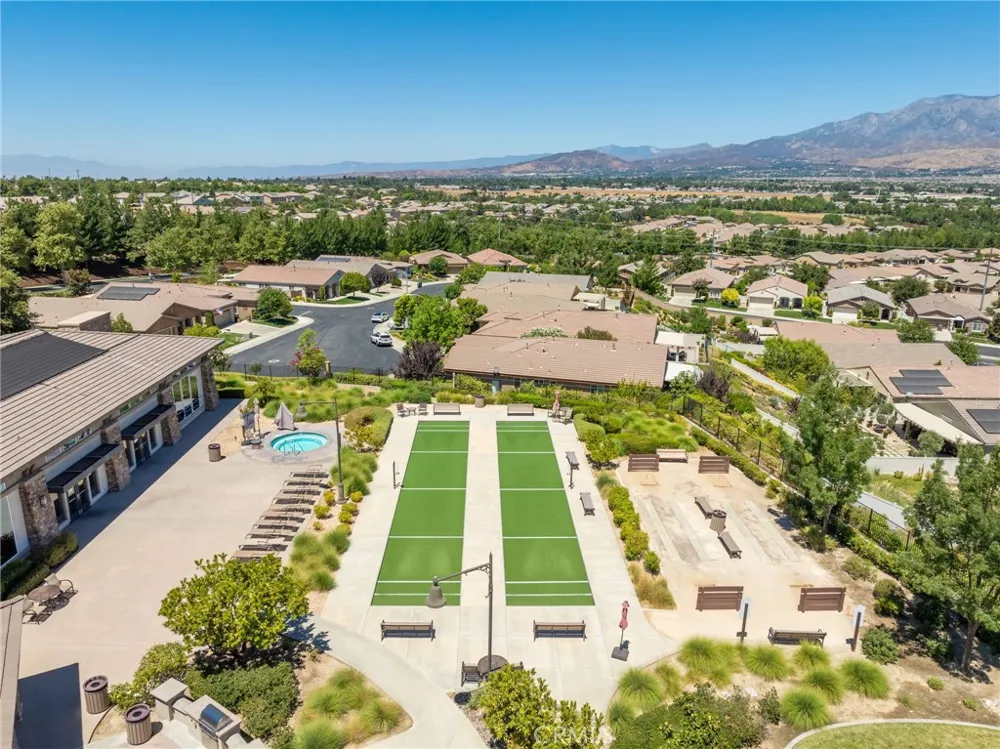 467 Madera Creek Beaumont, CA 92223