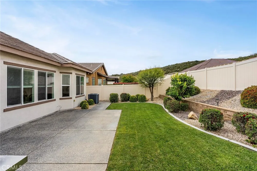 467 Madera Creek Beaumont, CA 92223
