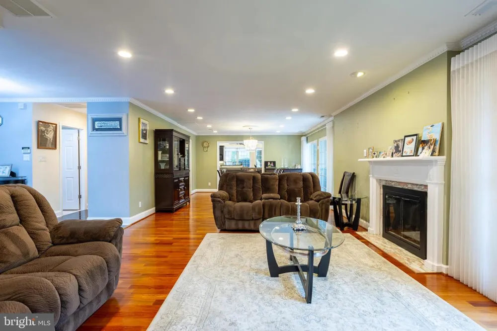 7908 IVY LANE Baltimore, MD 21208
