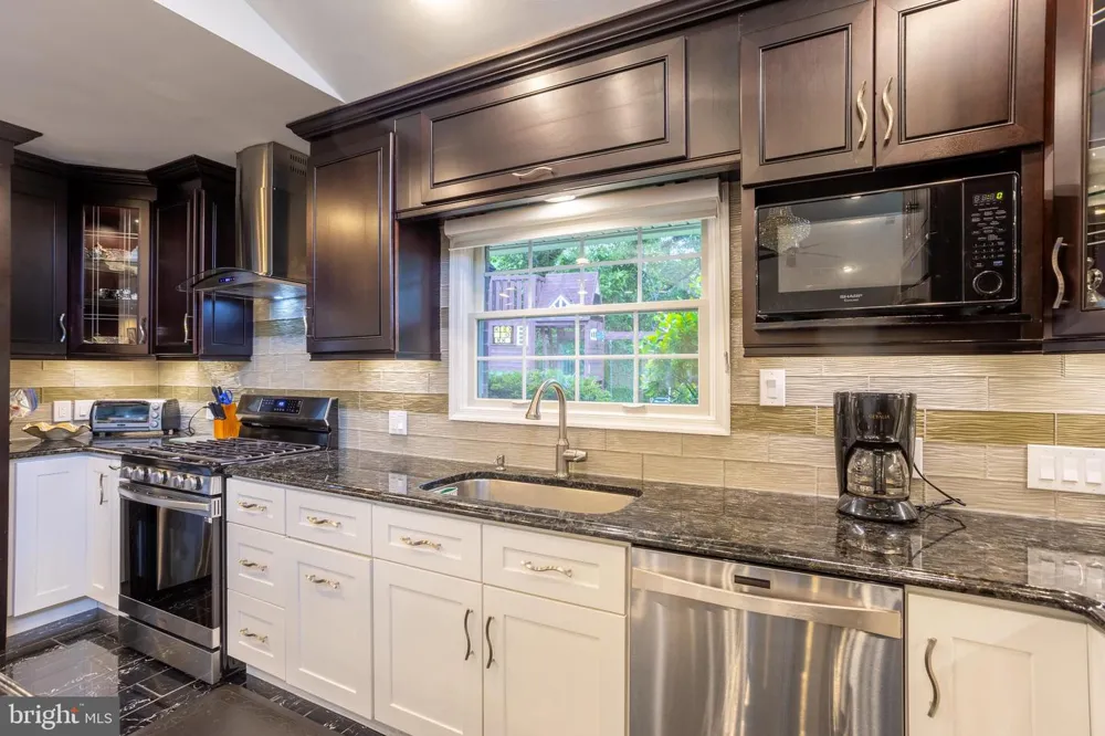 7908 IVY LANE Baltimore, MD 21208