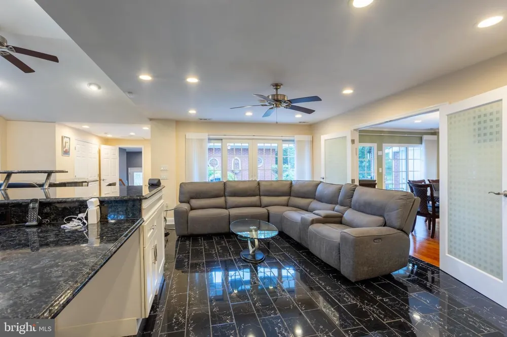 7908 IVY LANE Baltimore, MD 21208