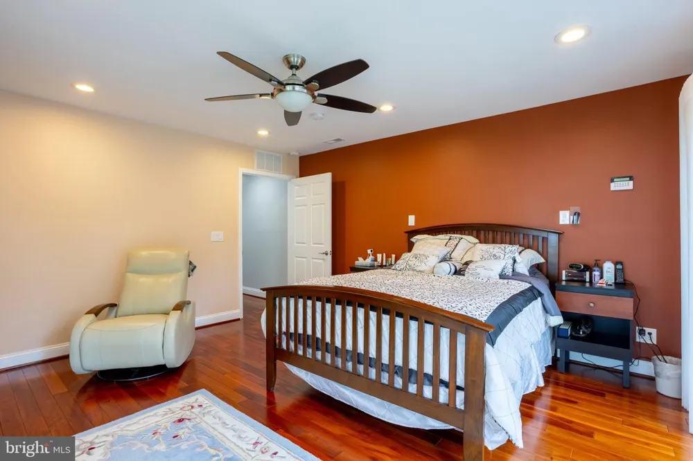 7908 IVY LANE Baltimore, MD 21208