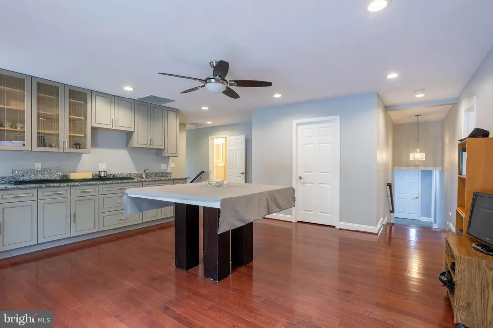7908 IVY LANE Baltimore, MD 21208