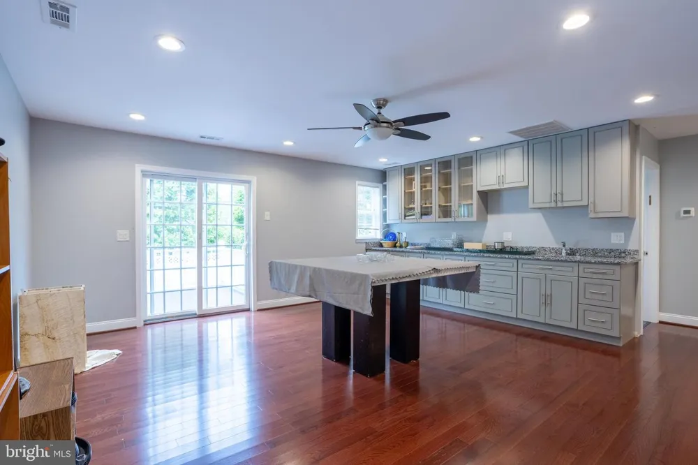 7908 IVY LANE Baltimore, MD 21208