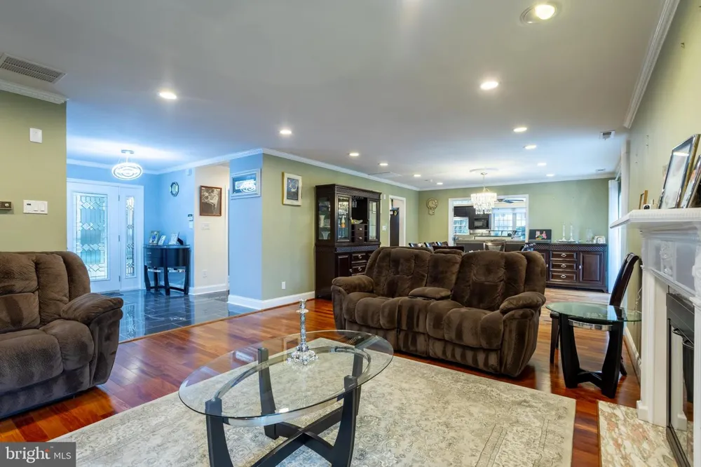 7908 IVY LANE Baltimore, MD 21208