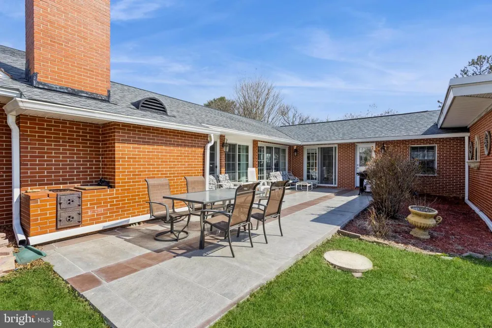 7908 IVY LANE Baltimore, MD 21208