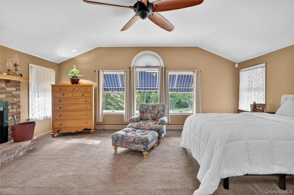 91 Eagle Valley Road Sloatsburg, NY 10974
