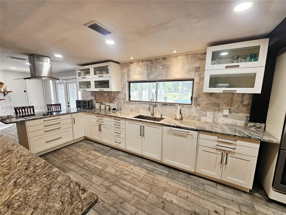 2445 SE Airport Estates St Other City - In The State Of Florida, FL 34266