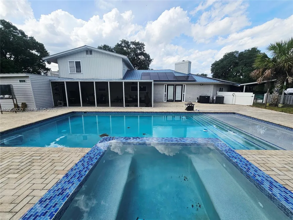 2445 SE Airport Estates St Other City - In The State Of Florida, FL 34266