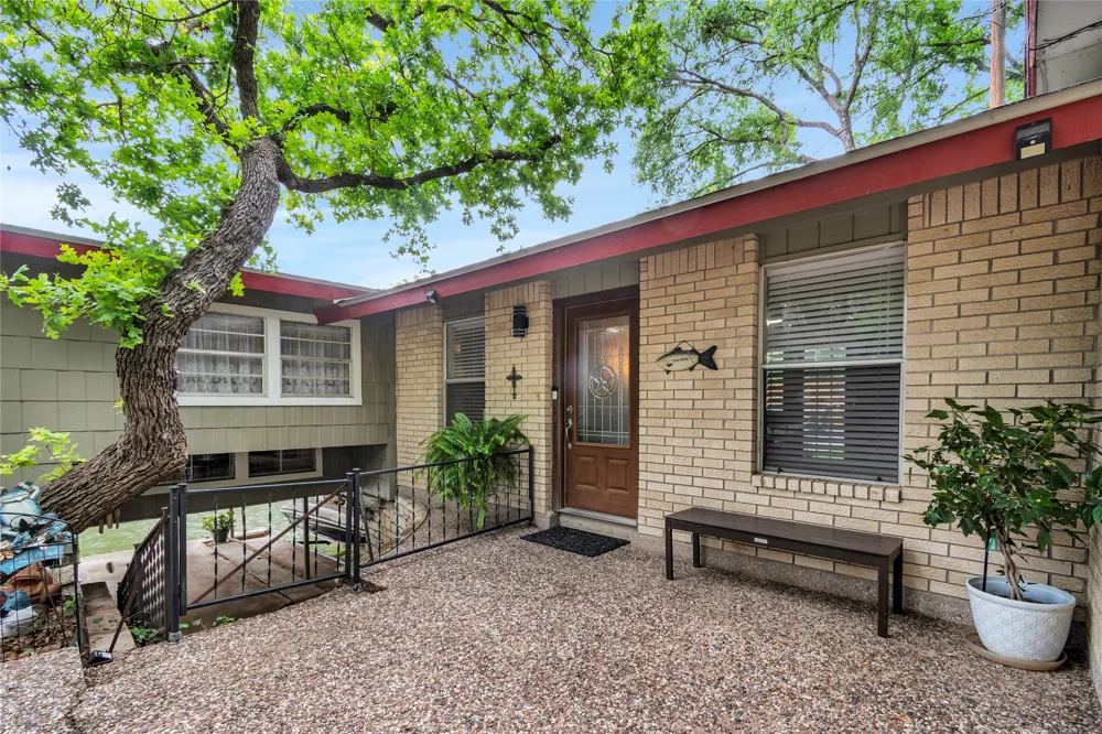 1122 Hill Circle East Drive Granite Shoals, TX 78654