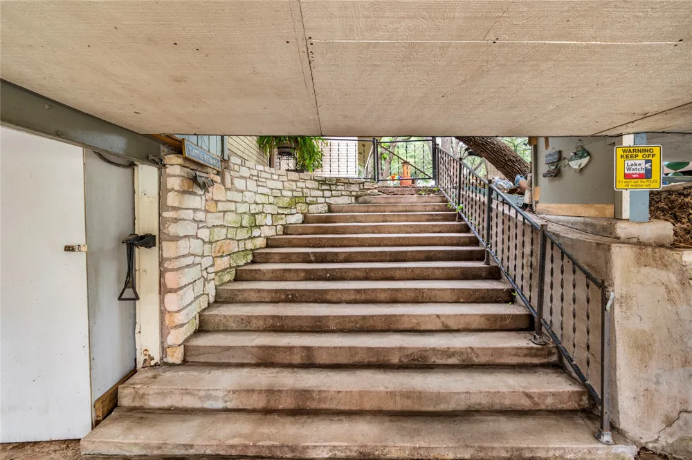 1122 Hill Circle East Drive Granite Shoals, TX 78654