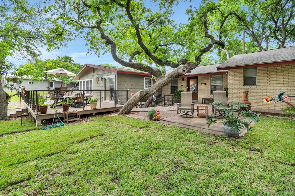 1122 Hill Circle East Drive Granite Shoals, TX 78654