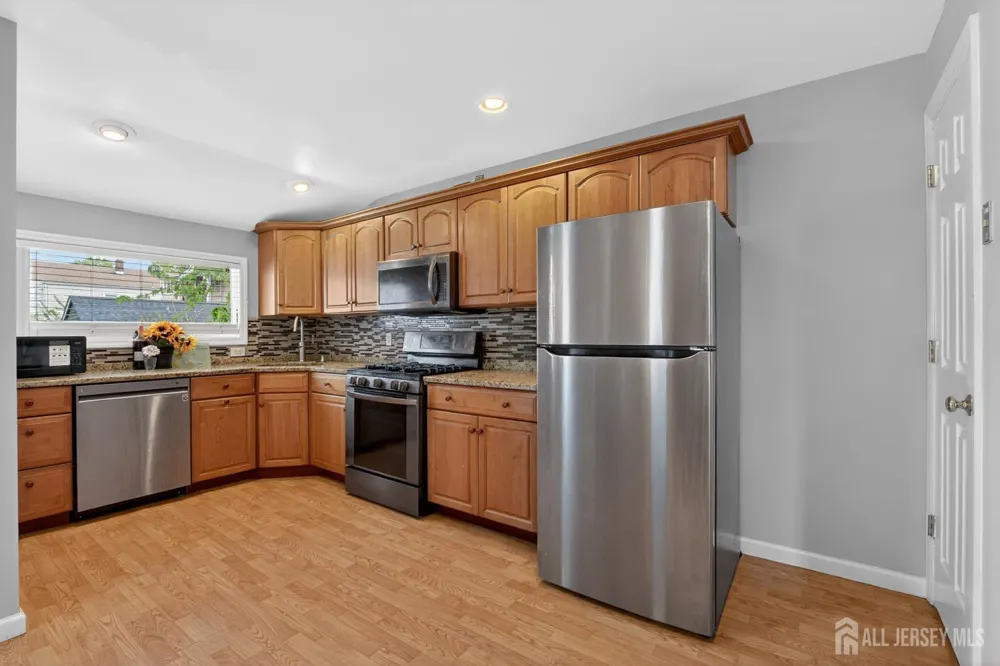 2 Lillian Terrace Woodbridge Proper, NJ 07095