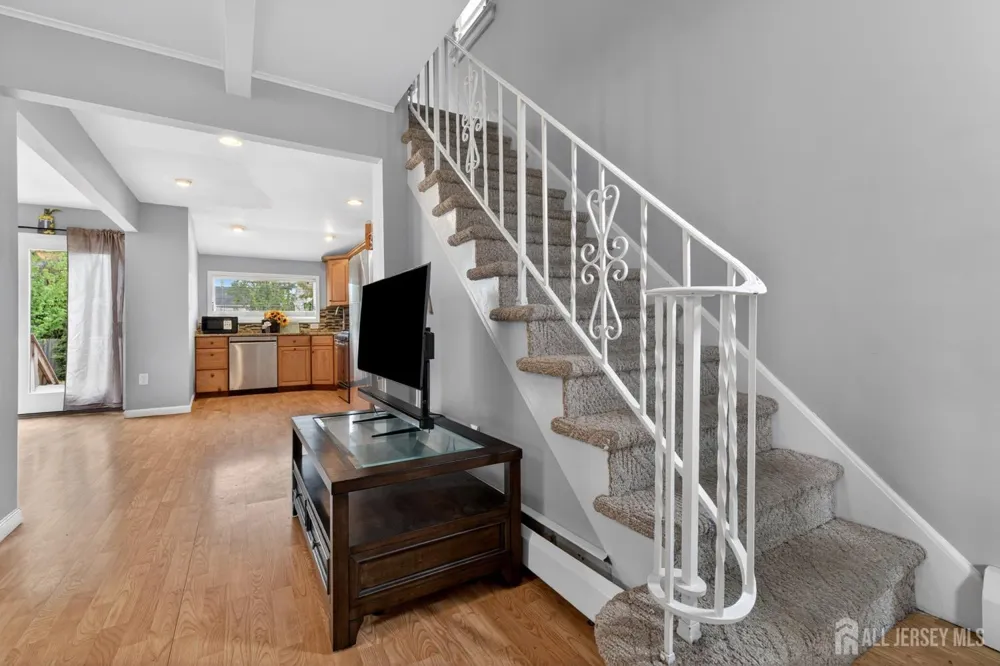 2 Lillian Terrace Woodbridge Proper, NJ 07095
